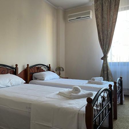 Хотел Сокол Plovdiv Extérieur photo