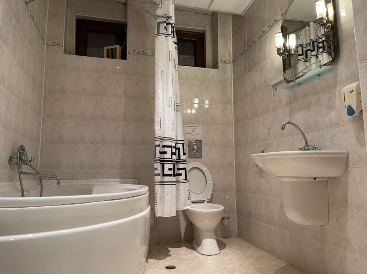 Хотел Сокол Plovdiv Extérieur photo